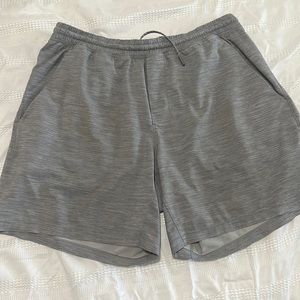 Lululemon pacebreakers linerless 7in